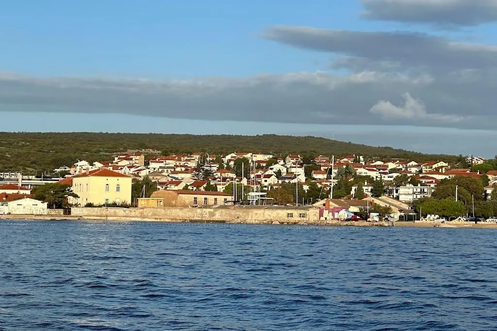 Wohnung Mit Blick Auf Das Meer Und Grossem Balkon Krk Town Croatia