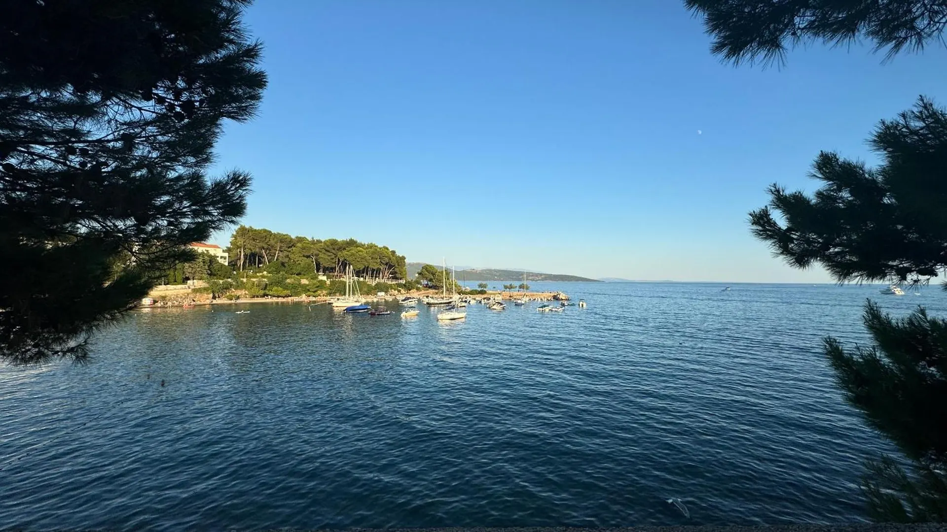 アパート Wohnung Mit Blick Auf Das Meer Und Grossem Balkon クルク