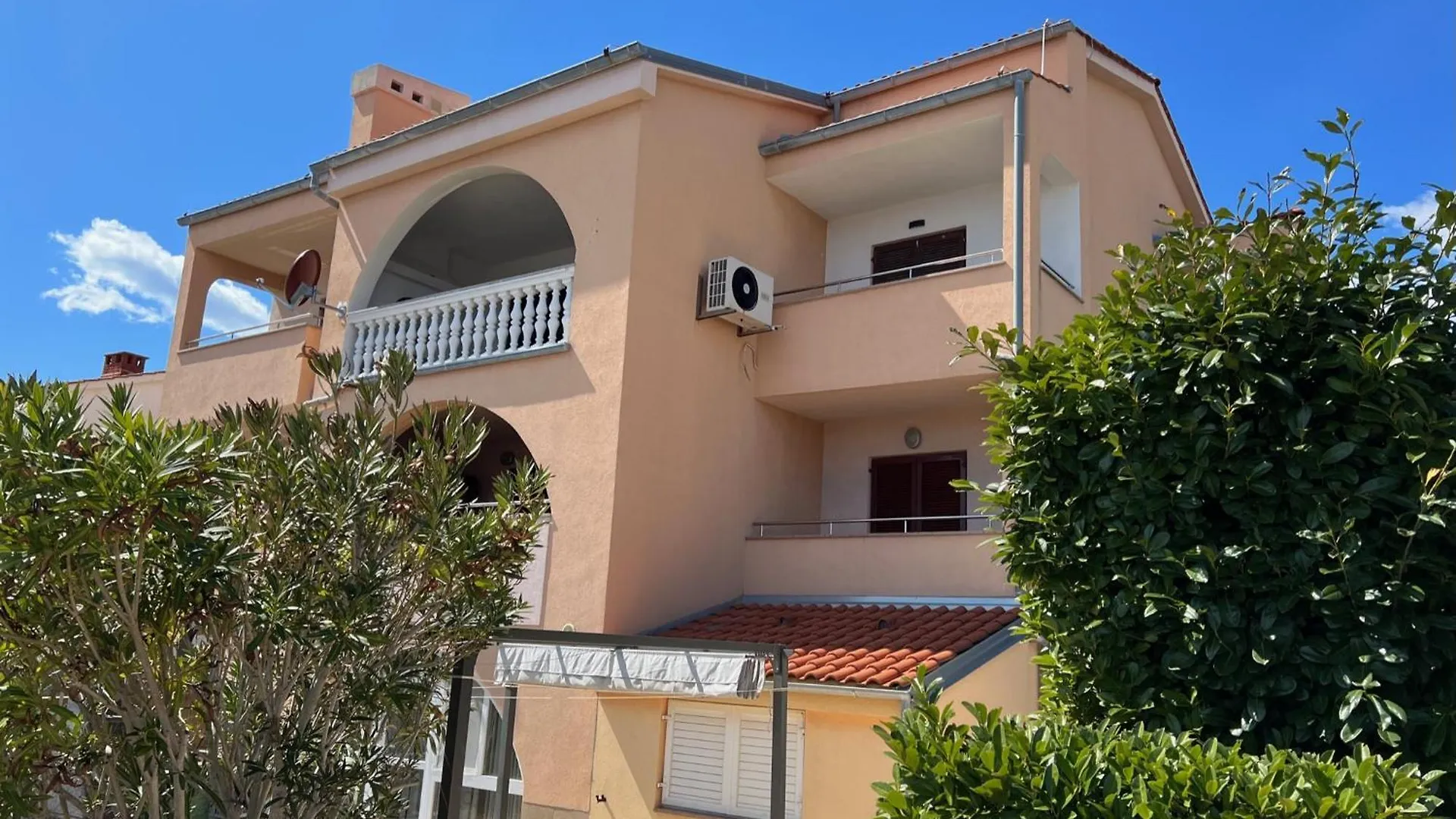 Wohnung Mit Blick Auf Das Meer Und Grossem Balkon Krk Town