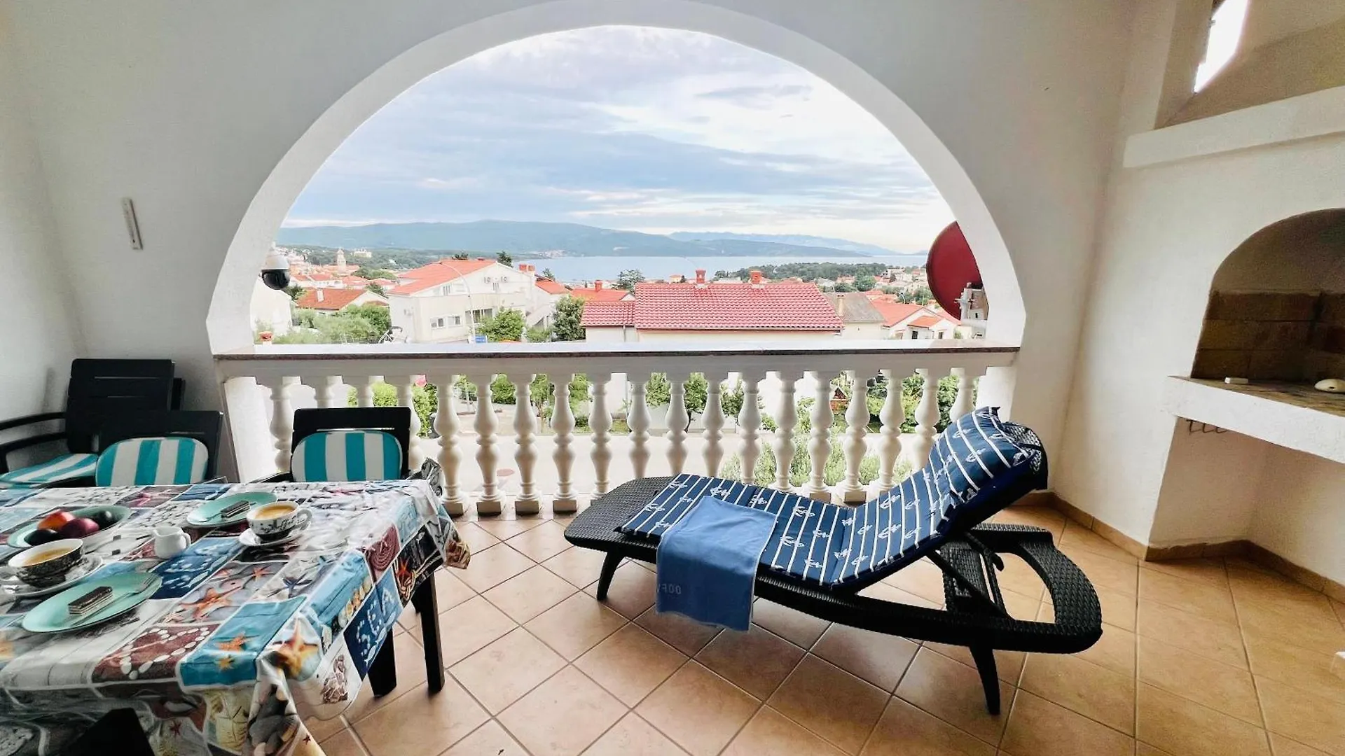 Wohnung Mit Blick Auf Das Meer Und Grossem Balkon クルク